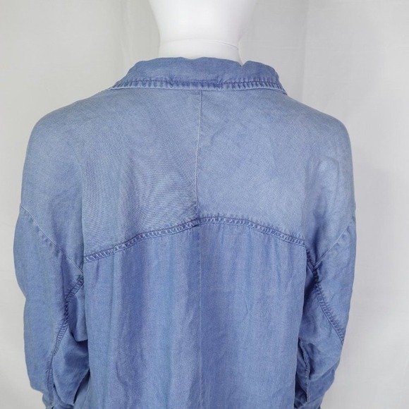 Forever 21 Chambray Denim Pullover Shirt Women's Small V Neck Boho Casual - Picture 4 of 4